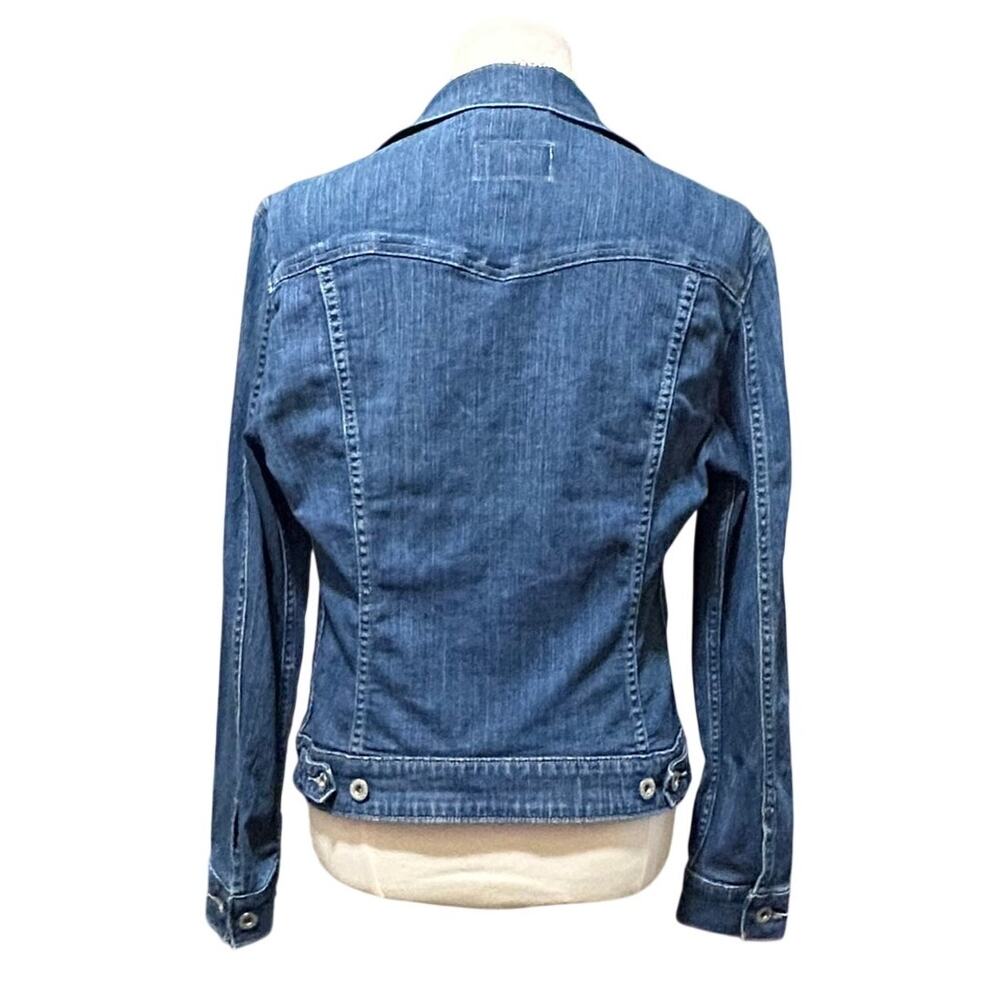 Levi's Women's Fitted Denim Trucker JacketJean Jacket Women's Med Indie Boho - Picture 3 of 9